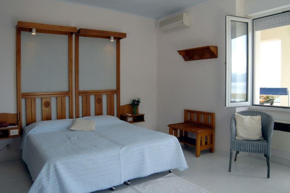 Albergo Miramare Cala Gonone Exterior foto